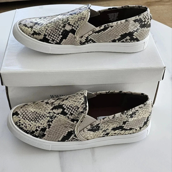 Steve Madden Gold and Cream Sneakers with Slip-On Design - Picture 2 of 9